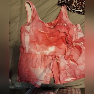 Pink marble fit booty scrunch butt short set